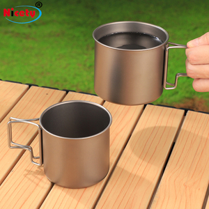 Großhandel Reise becher mit Klapp griff Tragbare Camping Titan Wasser Tasse Geschirr Kaffee Tee Tasse - Product Image 2
