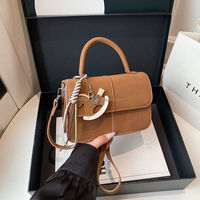 Nouveaux sacs à main en daim de luxe pour femmes, design 2025, bandoulière, fermeture éclair, chaîne, accessoire de mode de luxe