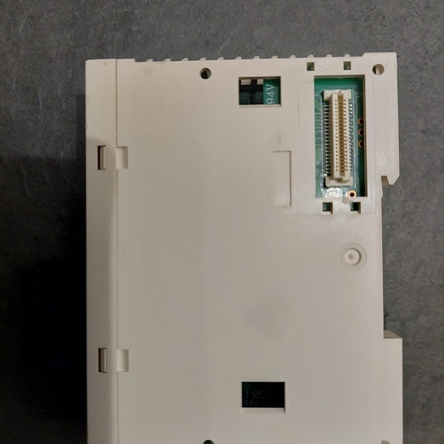 New Original Ready Stock TM2DDI8DT Industrial Automation PAC Dedicated PLC Programming Controller