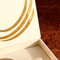 Boîte à parfum rigide de luxe sur mesure, style livre blanc magnétique, écologique, réutilisable, design à clapet pour cosmétiques et parfums