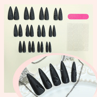 Ongles press-on faits main de style français, motif marbré 3D, motif serpent noir, finition mate, minimaliste, style européen-américain