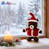 Handgefertigter Häkel-Teddybär Weihnachtsmann-Outfit Puppe Amigurumi Weihnachts-Tischdekoration Geschenk Individuelles Logo Großhandel