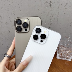 Funda Delgada Transparente Rígida de PC sin Marco para iPhone 16 15 13 12 11 14 Pro MAX MINI XR SE 7 8 PLUS - Product Image 6