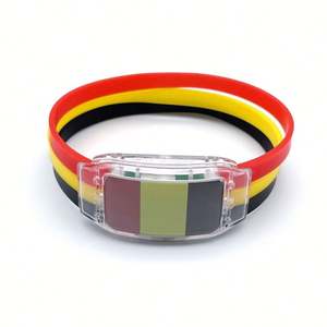 Pulseras de Silicona Personalizadas con el Logotipo del Equipo de Fútbol - Diseño de Bandera Mundial con Luz LED |   Artículos Promocionales para Fans en Eventos y Patrocinios - Product Image 1