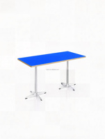 Table de formation rectangulaire robuste avec base en métal à 4 pieds pour hôtel, café, salle de banquet