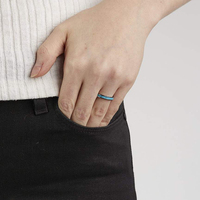 Bague en titane poli incrustée de pierre turquoise naturelle, bande rainurée, unisexe, ajustement confortable, mini-bague de mariage pour hommes et femmes