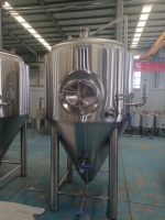 Unitank de bière professionnel en acier inoxydable 1500L personnalisé avec moteur de pompe et récipient à pression