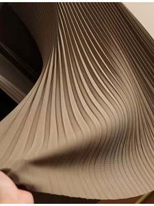 Falda plisada de verano al por mayor de fábrica, falda acampanada Lisa De satén con cintura alta elástica para mujer de Tallas grandes - Product Image 6