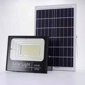 Reflector LED Solar de 25W, IP65, Montaje en Pared o Poste para Jardín, Cuerpo de Aluminio, Batería de Litio, 12 Horas de Duración, Regulable, Alto CRI 90 - Product Image 1
