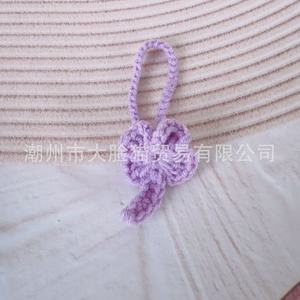 Llavero de peluche Chiikawa, diseño de trébol de cuatro hojas en color morado claro, para regalo de cumpleaños para niños - Product Image 1
