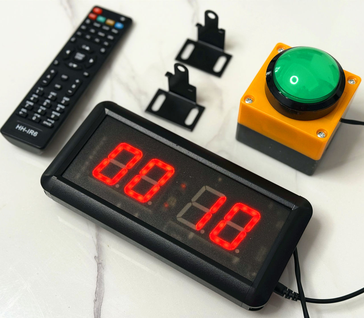 1 bouton vert de 6 cm