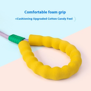 ลดกระหน่ำสายจูงสุนัขสองหัวแบบพับเก็บได้พร้อมคุณสมบัติป้องกันการดึงที่ปรับได้คุณสมบัติหนึ่งมือปล่อยอย่างรวดเร็วขนและผ้าพันคอที่ทนทานถูกตกแต่ง - Product Image 4