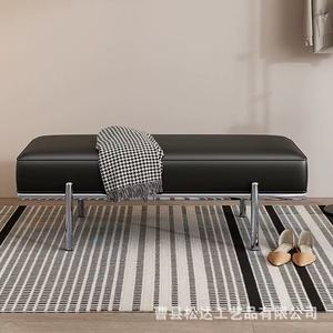Tabouret à chaussures de style rétro, minimaliste et luxueux, adapté à un usage domestique, à l'entrée, à la zone de changement de chaussures, en cuir véritable - Product Image 2