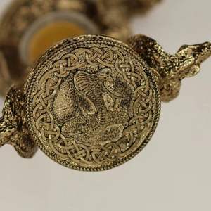 XinZhiRun patung hadiah meja mistis, patung hadiah Gotik Serpent jam 6 dalam 15 menit, pasir antik emas - Product Image 2