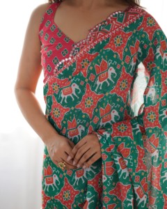 Traditional Printed <b>Red</b> Green <b>Saree</b> For Women Casual Wear Regular Fit Floor Length Indian Pakistani Clothing Heavy Chinnon <b>Saree</b> - Product Image 5