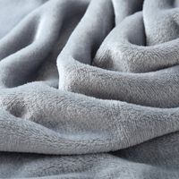 Couverture en velours et flanelle à motif personnalisé OEM, tricotée florale, grande taille 200*230cm et unie 100*150cm, douce et épaisse pour l'hiver, idéale pour la maison