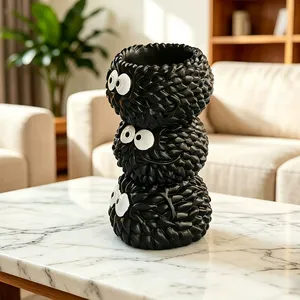 Vase à fleurs en résine noir créatif personnalisé en gros, motif monstre mignon et moelleux, décoration d'intérieur, cadeau, ornement - Product Image 2