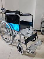 Fauteuil roulant manuel léger pliable en gros d'usine pour les personnes handicapées adapté au traitement de réadaptation