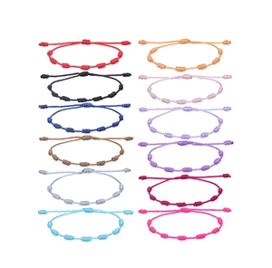 <span class=keywords><strong>Bracelet</strong></span> tressé en corde rouge nouée à sept couleurs multiples du fabricant <span class=keywords><strong>Bracelet</strong></span> d'amitié chanceux réglable à 7 nœuds - Product Image 1