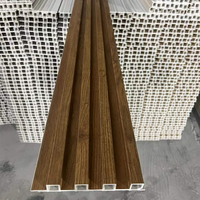Panneau mural en composite bois-PVC (WPC) à texture bois personnalisable, lambris creux 3D pour la décoration intérieure de la maison