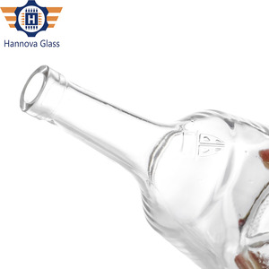 Botella de licor de cristal transparente de pedernal extra geométrica personalizada de 700ml al por mayor con base en forma de <span class=keywords><strong>V</strong></span> para whisky <span class=keywords><strong>Gin</strong></span> Vodka Spirits - Product Image 5