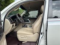 Mobil Bekas Laris Manis Toyota LandCruiser 2018 5.7L V8 4WD 7-Seater SUV Bekas Setir Kiri Otomatis Mewah Off-Road 381hp