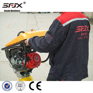 เครื่อง HCR110B น้ำมันสำหรับงานก่อสร้างถนนเป็นมิตรกับชิ้นส่วนมอเตอร์หลักและเครื่องยนต์ - Product Image 1