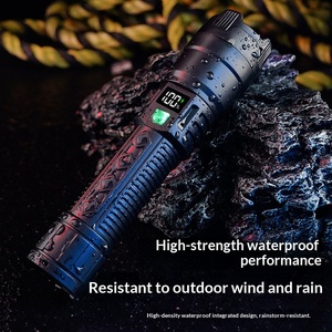 New 300 Lumen Zoomable Waterproof Rechargeable Flashlight ABS Emergency Light LCD Numerical Power Display LED Bright Promotional