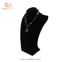 Buste de mannequin noir Webest Jewelry pour colliers et bijoux