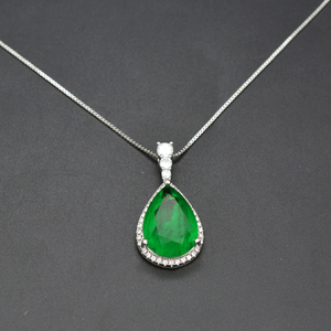 Venta al por mayor verde lágrima pendientes pendiente y collar de fiesta conjunto de joyas - Product Image 4