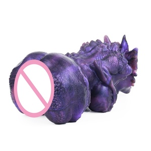 Masturbador Masculino de Silicona Suave con Forma de Dragón Alienígena GEEBA, Texturizado, Portátil, de Bolsillo, con Doble Orificio - Product Image 6
