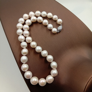 <span class=keywords><strong>Collana</strong></span> Girocollo con Grandi <span class=keywords><strong>Perle</strong></span> <span class=keywords><strong>Naturali</strong></span> d'Acqua Dolce Rotonde 9-12 mm, Elegante Chiusura in <span class=keywords><strong>Perle</strong></span> per Donne, <span class=keywords><strong>Perle</strong></span> Annodate - Product Image 5