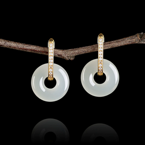 Boucles d'oreilles pendantes classiques haut de gamme pour femmes en argent S925 incrusté de jade Hetian naturel, vente en gros - Product Image 4