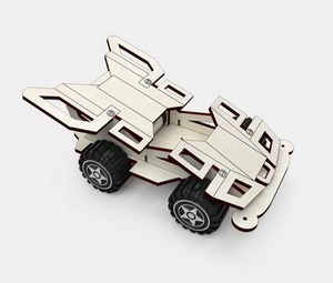 Coche de Carreras de Madera con Forma Geométrica de Cuatro Ruedas Motrices, Modelo X44 - Juguete Educativo para Niños de 5 a 7 Años, Unisex - Product Image 3