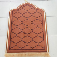 Vente chaude tapis de prière musulman tapis de prière islamique cadeaux de Ramadan parfaits tapis de prière anti-dérapant turc
