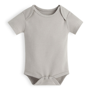 Body per Neonati a Maniche Corte in 100% Cotone, Tinta Unita, Modello Triangolare, Essenziale e Personalizzabile - Product Image 5