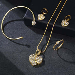 Set di Gioielli alla Moda con 4 Pezzi: Bracciale, <span class=keywords><strong>Orecchini</strong></span>, Anello e Collana con Pendente a Cuore e Diamanti per Donna - Product Image 4