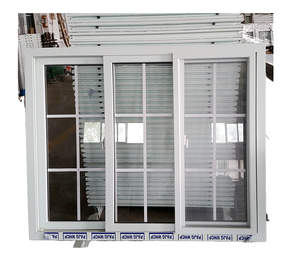 Fenêtre coulissante EOKO en <span class=keywords><strong>PVC</strong></span> <span class=keywords><strong>avec</strong></span> grille, double vitrage isolant thermiquement, pour projets résidentiels et appartements - Product Image 1