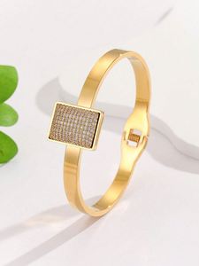 Conjunto de Joyería de Cobre Chapado en Oro Oscuro con Diseño Marroquí, Accesorio Vintage para Fiesta de Compromiso o Boda, Incluye Pendientes y Brazalete - Product Image 4