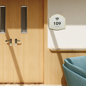 <span class=keywords><strong>Plaque</strong></span> <span class=keywords><strong>de</strong></span> <span class=keywords><strong>porte</strong></span> extérieure personnalisée en <span class=keywords><strong>laiton</strong></span> gravé, décorative, en aluminium 3D embossé - Product Image 1
