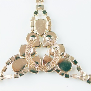 Sandalias de mujer de estilo floral a la moda <span class=keywords><strong>2019</strong></span>, transfronterizas, con pedrería decorativa, cadenas y hebillas para zapatos. - Product Image 4