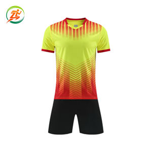 Individuell Bedrucktes Polyester-Fußballtrikot mit Kurzen Ärmeln Schnelltrocknend Unisex Erwachsenengröße - Product Image 2