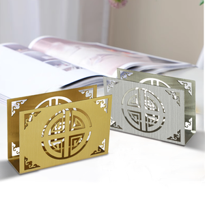 <span class=keywords><strong>Prix</strong></span> usine en gros en acier inoxydable <span class=keywords><strong>or</strong></span> brillant boîte de papier de soie de table en métal <span class=keywords><strong>d</strong></span>îner Triangle porte-serviettes en tissu - Product Image 4