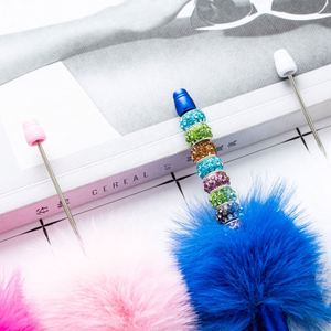 ปากกาขนปุยประดับลูกปัดน่ารัก - เครื่องเขียนปอมปอม DIY สุดสร้างสรรค์ ของขวัญในอุดมคติสำหรับคนรักงานสร้างสรรค์ - Product Image 3