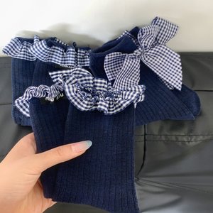 Calcetines Xuxin Aiming Azul Marino a Media Pantorrilla con Volantes a Cuadros, Calcetines Transpirables y Cálidos para Mujer - Product Image 4