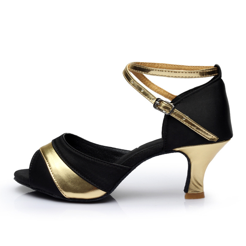 same as photo: 5cm heel
