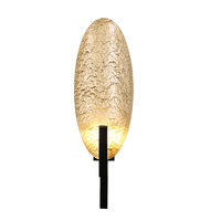 Lampe murale créative en fer de style postmoderne et luxueux avec abat-jour en cuivre LED pour salon, salle à manger, chambre à coucher, bureau
