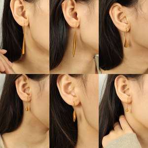 Pendientes minimalistas con forma de lágrima para mujer, joyería elegante de acero y titanio en tono dorado para uso diario - Product Image 4