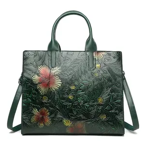 New Fashion Style Embossed Pattern Women Fashion PU Leather Bag Large Tote Handbags with Flower on Front of Handbag