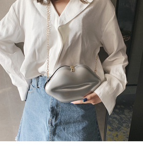 Sac à main <span class=keywords><strong>Yemu</strong></span> Spring Makeup pour femme, forme demi-lune, en PVC, avec chaîne bandoulière, fermeture éclair, doublure en polyester, petite taille - Product Image 6